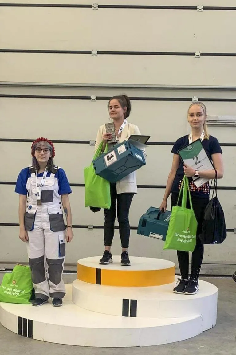Kätriin Trave poodiumil