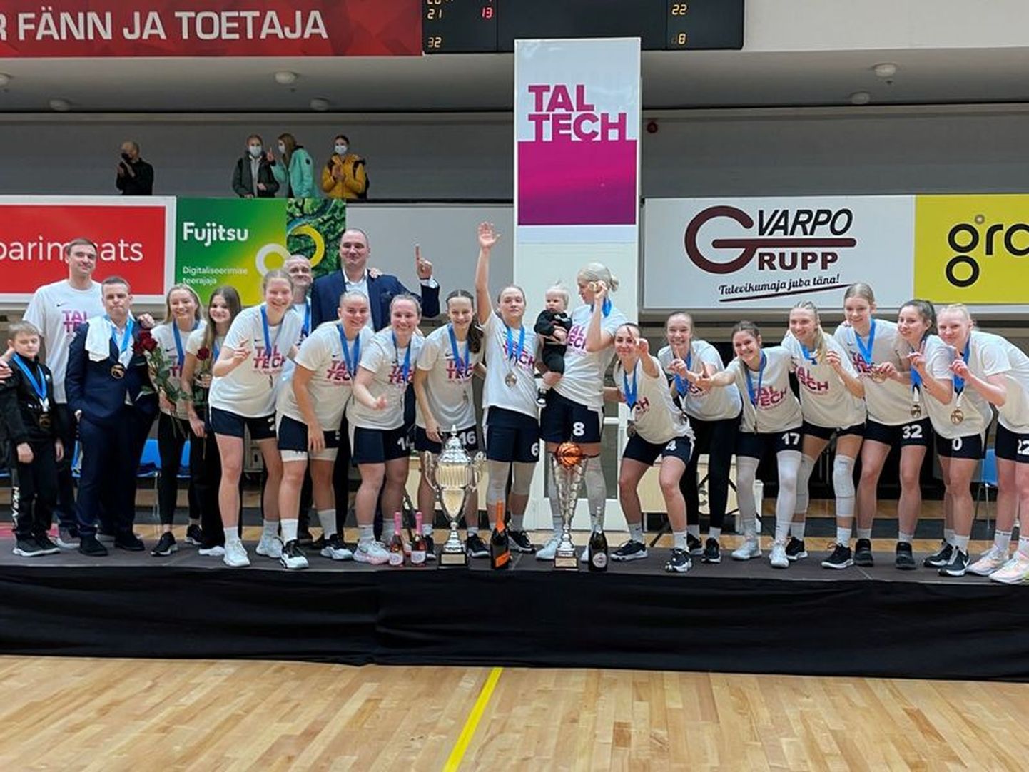 Eesti naiste meistrivõistluste esimene koht TalTech/NORDAID.