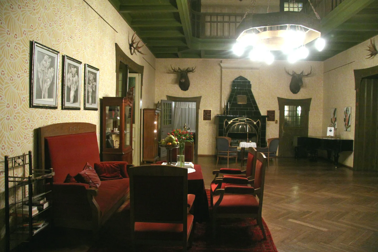 Ammende villa sisevaade.