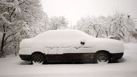 Pirmdien ceļu satiksmes negadījumos iekļuvuši 12 cilvēki