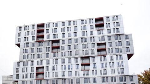 Par diviem miljoniem eiro iegādājas nepabeigtu daudzdzīvokļu ēku pie Zolitūdes traģēdijas vietas