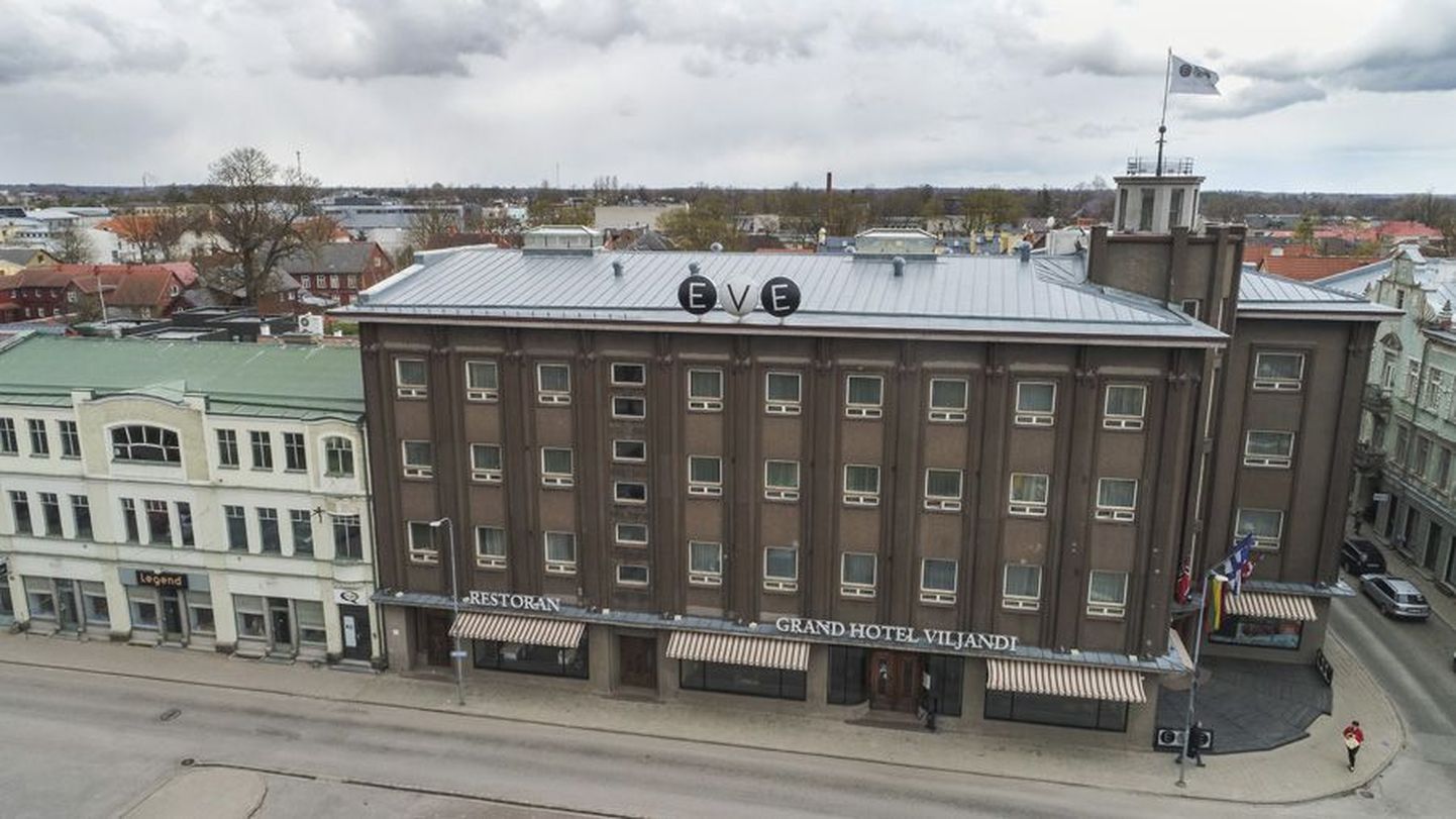 1937. aastal valminud ning 2002. aastal renoveeritud Grand Hotel Viljandi hoone on rahva suus tuntud EVE majana.