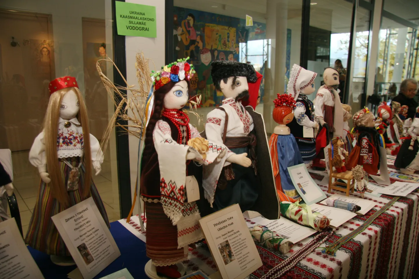 "Rahvuskultuuride loomepada" on alati rikas mitmesuguste näituste poolest, mis tutvustavad idavirulastele eri rahvaste rõivaid ja traditsioone.