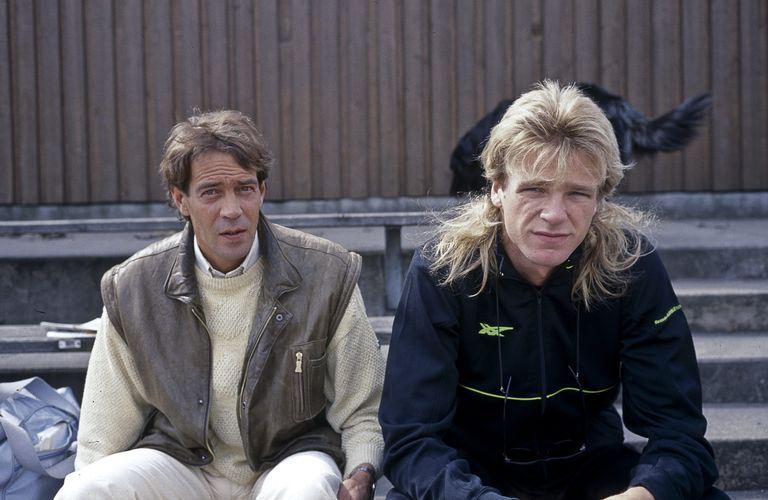 Kergejõustikutreener Viljo Nousiainen ja Patrik Sjöberg Göteborgis 1985. aastal. Sjöberg oli saanud 18-aastaseks.