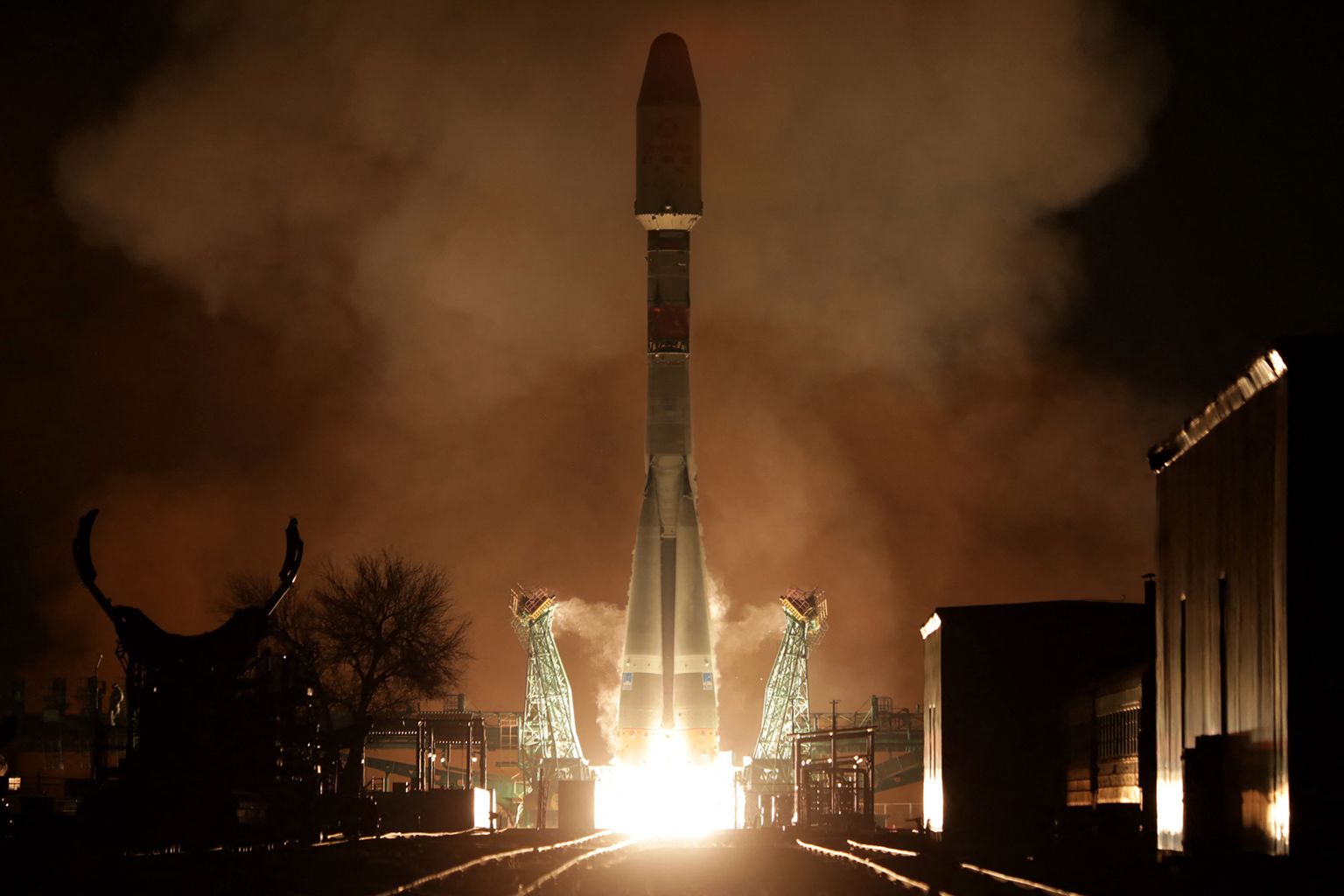 Krievijas raķešu lidojums kosmosā 27. decembrī.