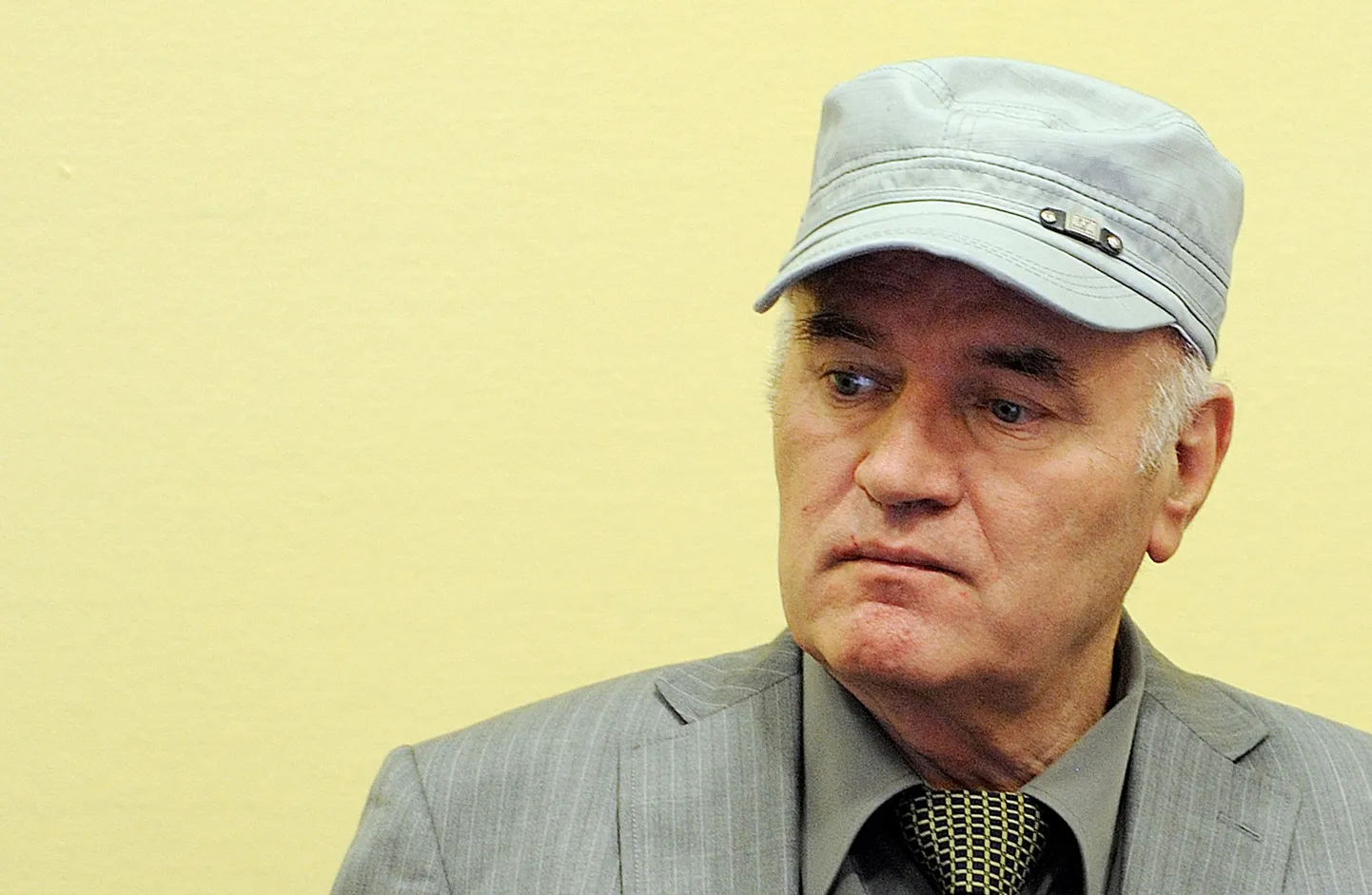 Ratko Mladic kohtuistungil.