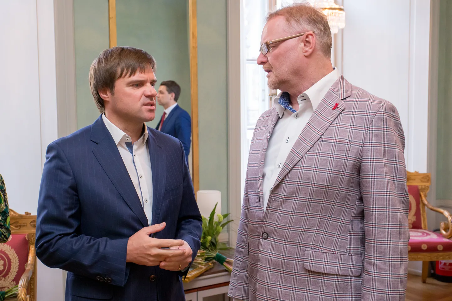 Ekspress Grupi omanik Hans H Luik (paremal), kes nimetas end hiljuti Äripäeva raadios finantsromantikuks.