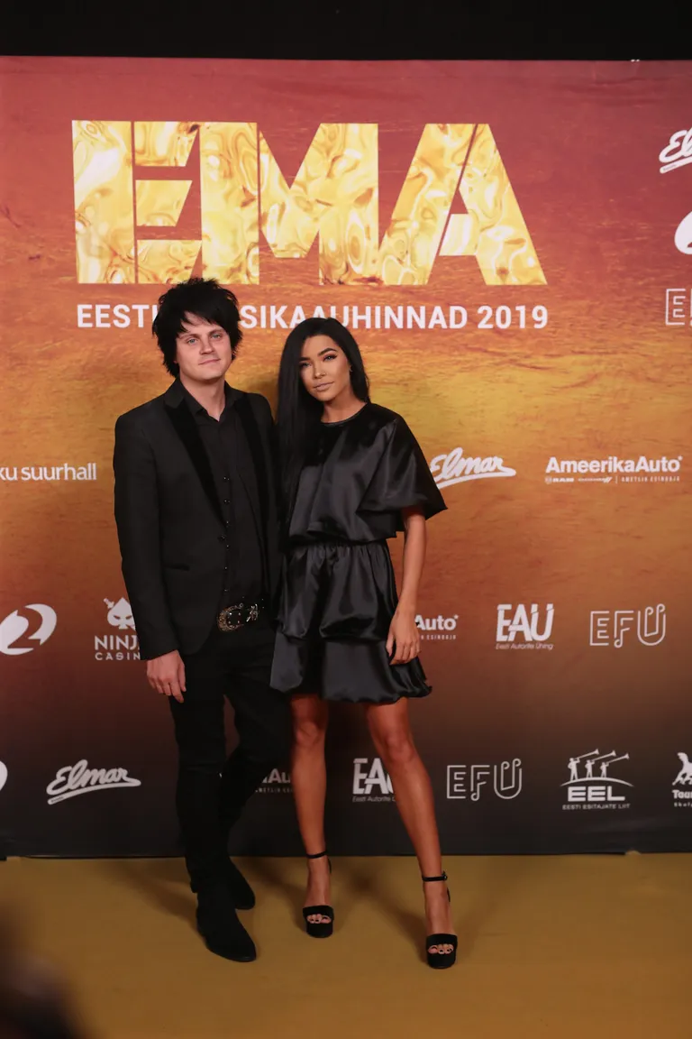 EMA gala VIP saabujad. Joosep Järvesaar ja Liisa Leetma.