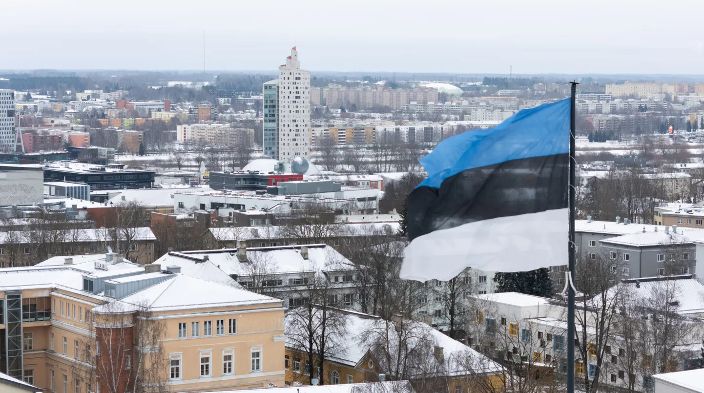 Emakeelepäev on lipupäev.