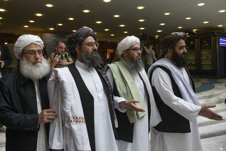 Talibani poliitilise tiiva juhid Moskvas kõnelustel.