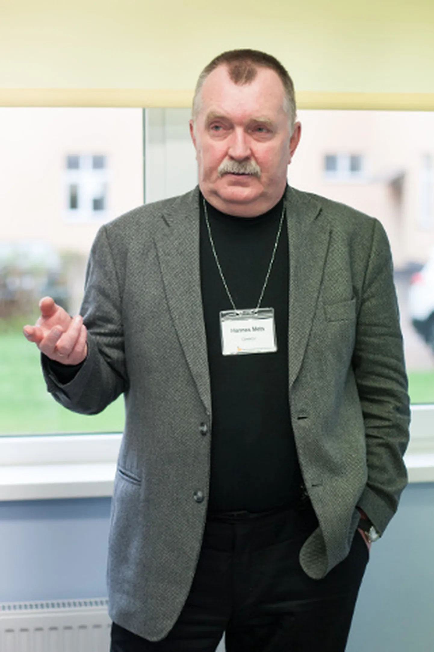 Värske Ida-Virumaa kutsehariduskeskuse direktor Hannes Mets loodab, et kollektiiv istub temaga samasse paati. "Paat liigub õigesti, kui kõik aerutavad ühel ajal, ühesuguse tugevusega ja selles suunas, kuhu me minna tahame."