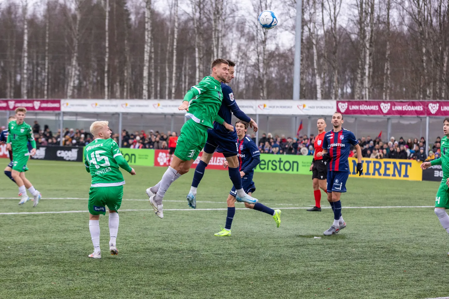 Brent Lepistu (õhus, rohelises vormis) murdis hooaja lõpus taas Levadia põhikoosseisu.