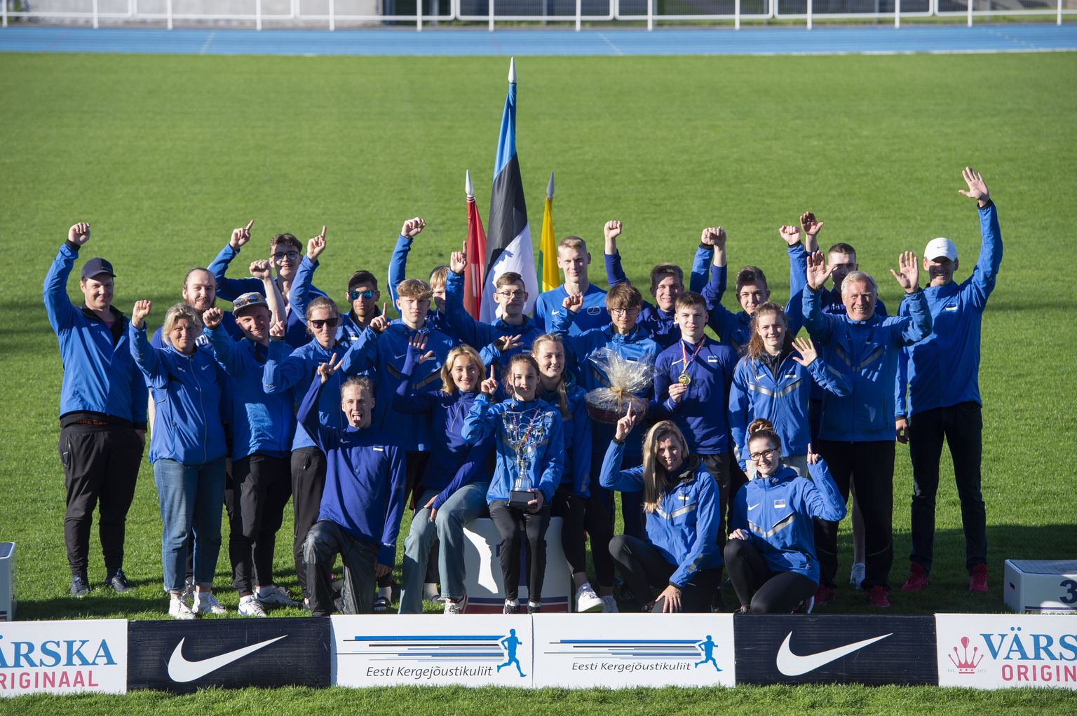 Eesti noored mitmevõistlejad.