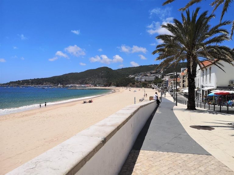 Portugalis on palju klassikalist liivarannasoovi rahuldavaid plaažiribasid. FOTO: