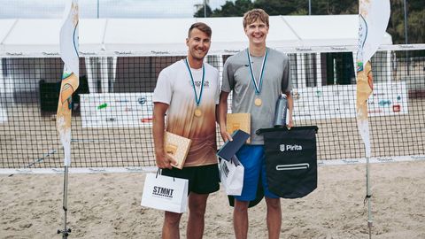 Paidest sirgunud tennisist teenis järjekordse meistritiitli