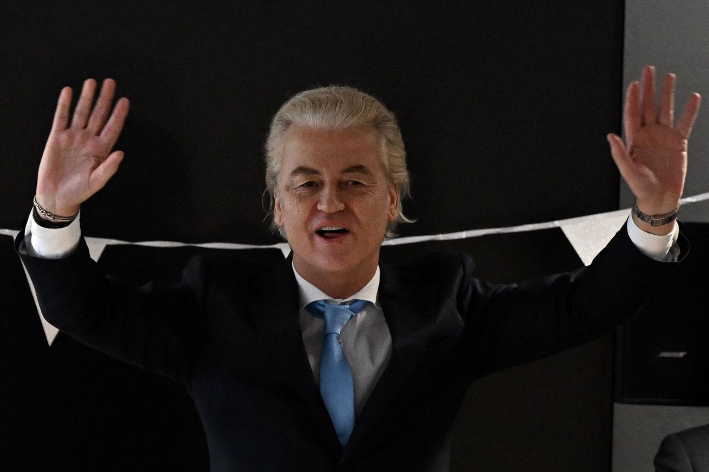 Paremäärmusliku Vabaduspartei juht Geert Wilders võitis suure ülekaaluga Novembris toimunud Hollandi erakorralised parlamendivalimised