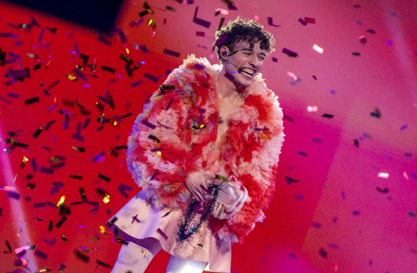 12. mai 2024. Šveitsi esindaja Nemo tähistab Eurovisiooni võitu.