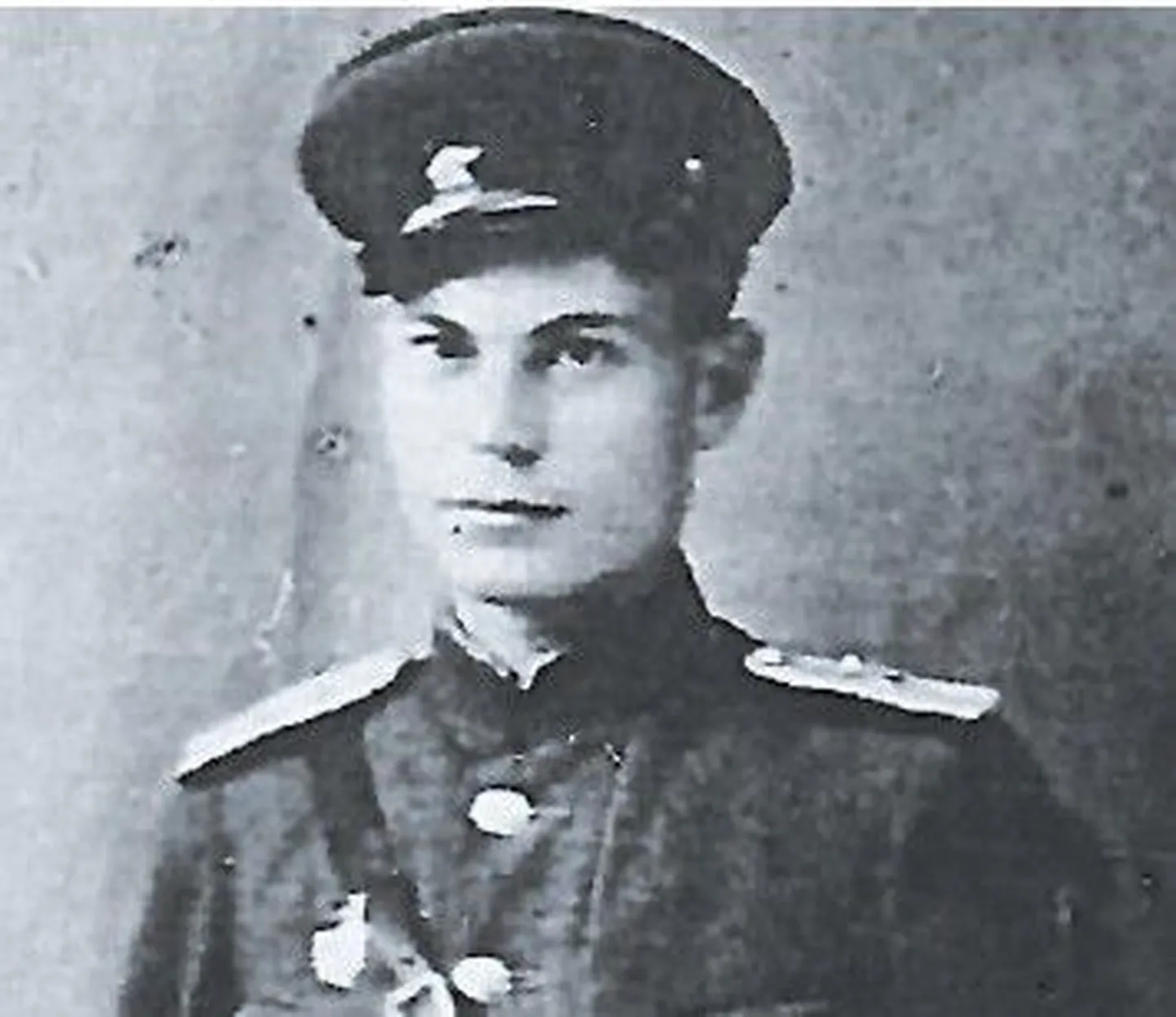 Ветеран ВОВ Александр Артемов. Фото 1945 года