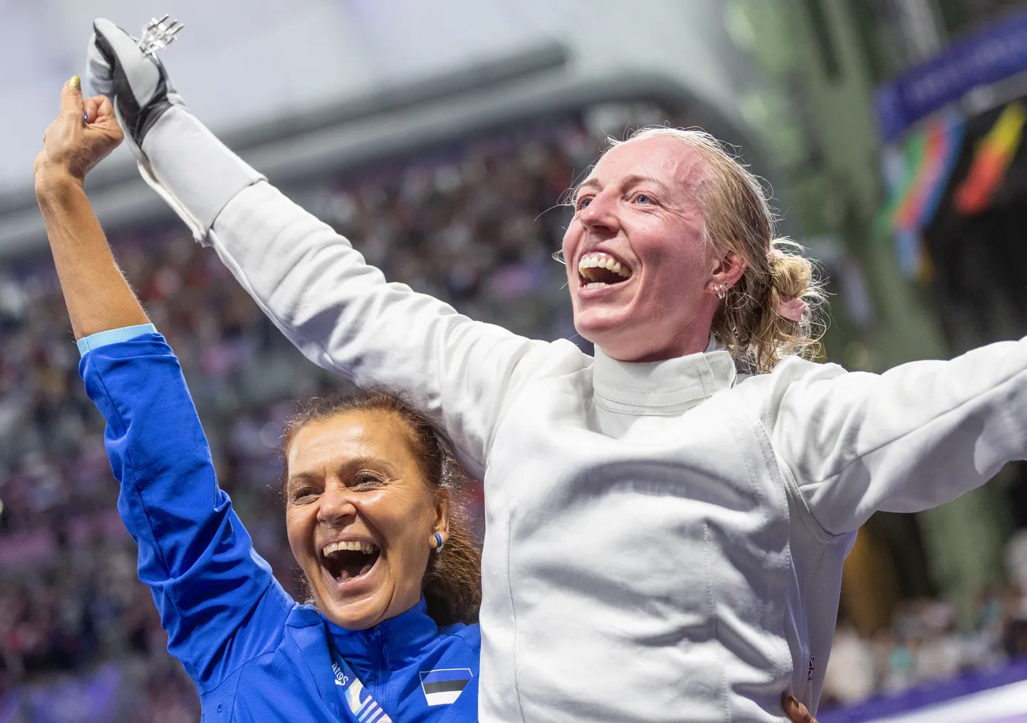Helen Nelis-Naukase (vasakul) näpunäidete järgi treeniv Nelli Differt jõudis Pariisis võistlustules olnud eestlastest medalile kõige lähemale.