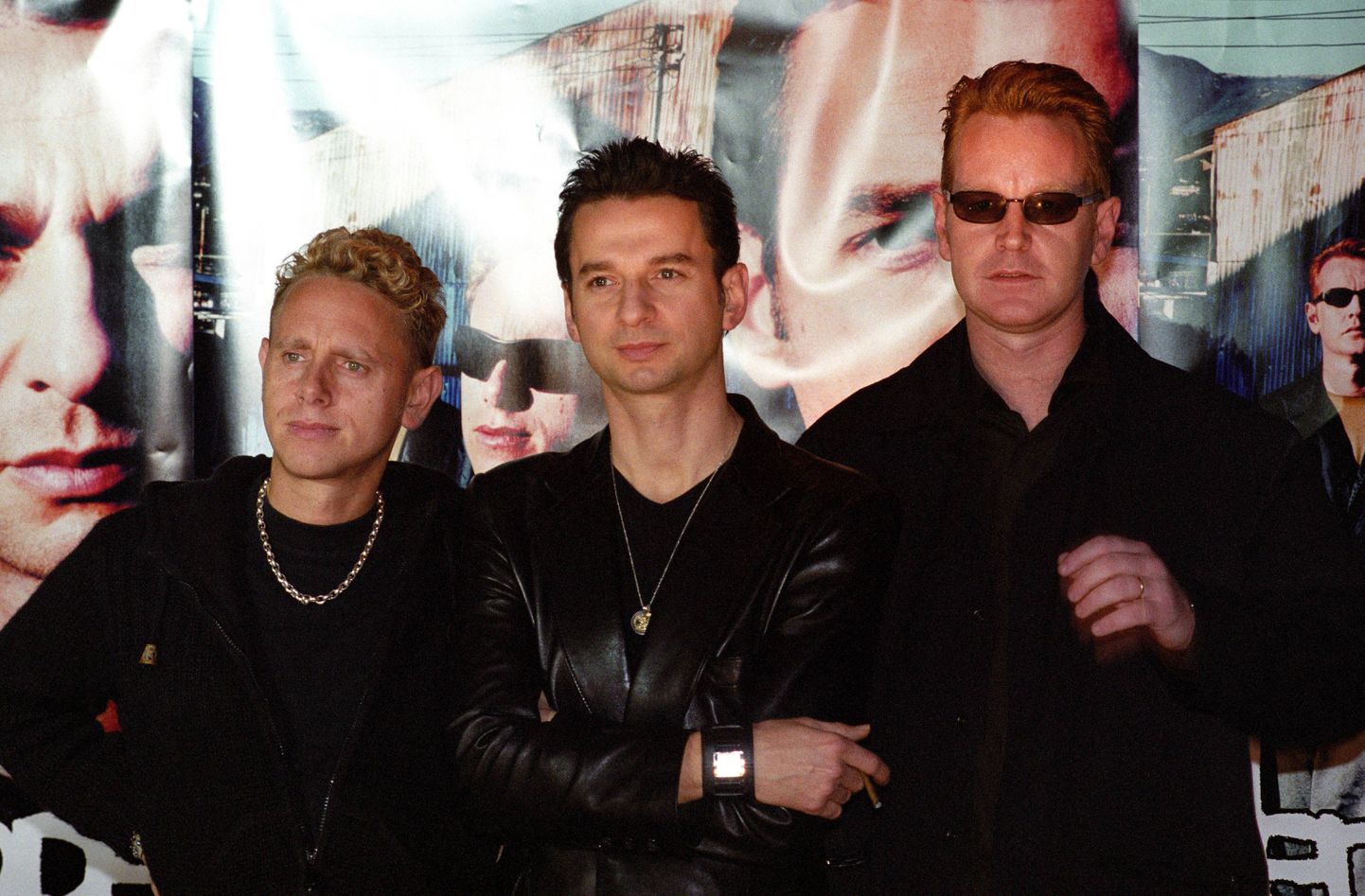Depeche Mode'i liikmed Martin Gore, Dave Gahan ja Andy Fletcher aastal 2001 Hamburgis