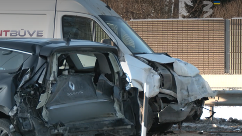 ВИДЕО ⟩ В Вангажи водитель за короткое время попала в две аварии