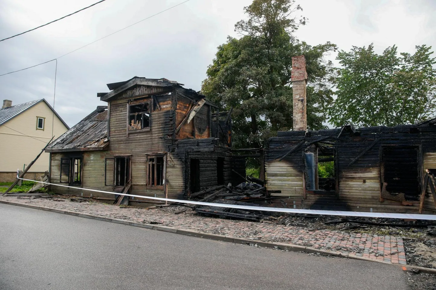 Tuli hävitas suurema osa hoonest ja see tuleb ilmselt lammutada.