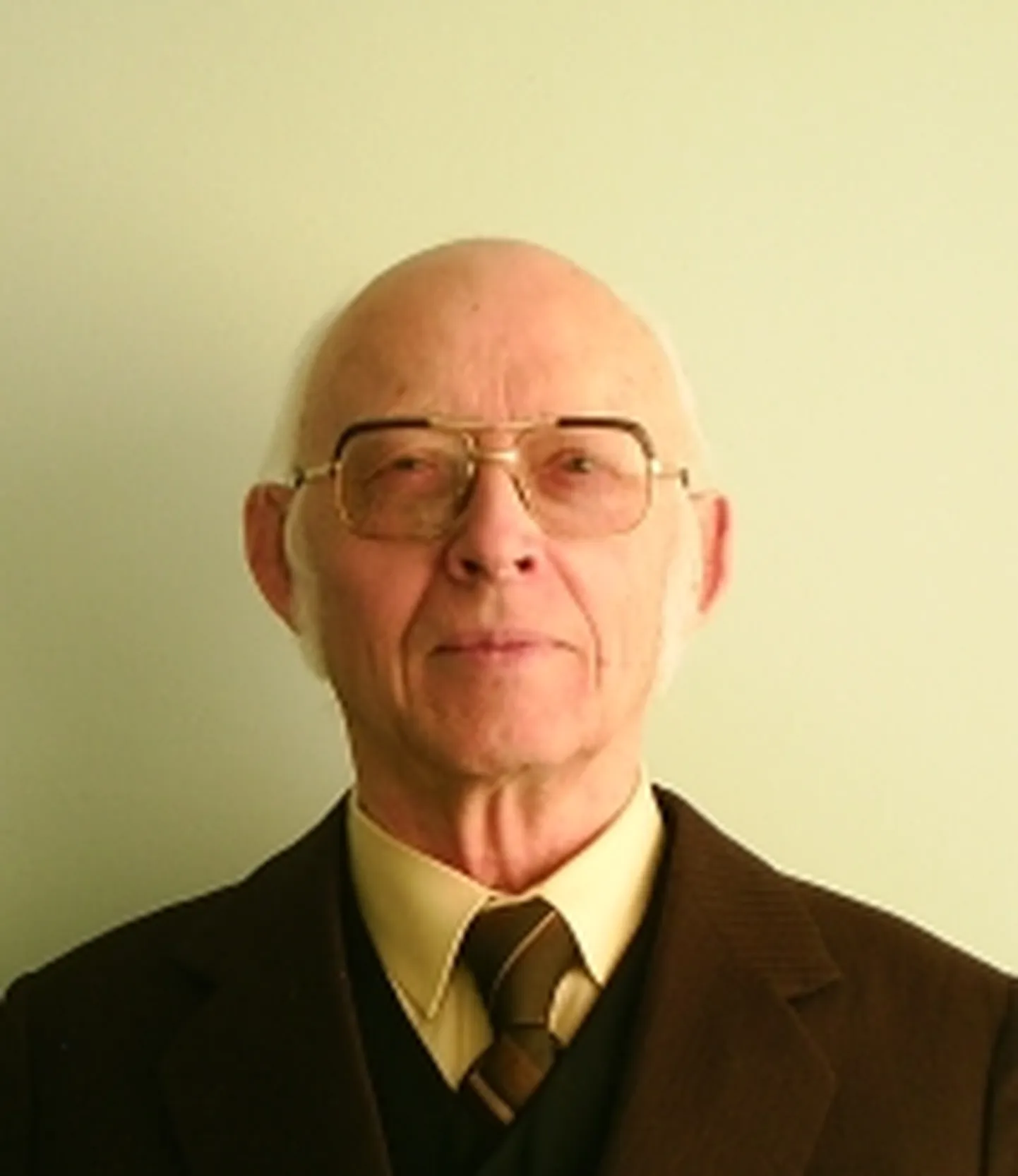 Elmar Vesman.