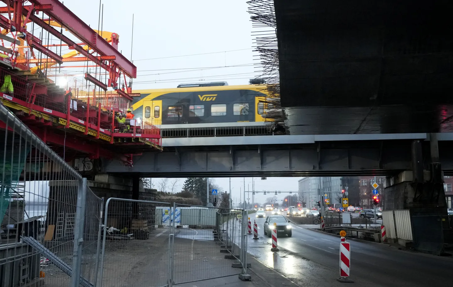 "Rail Baltica" tilta pār Daugavu būvniecības darbi.