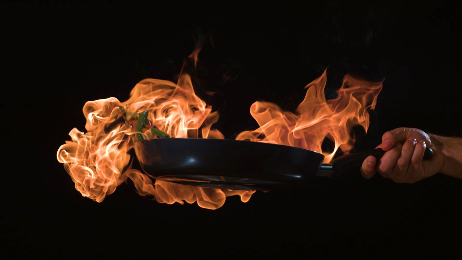 Что делать, чтобы сковорода не пригорала? Иллюстративное фото