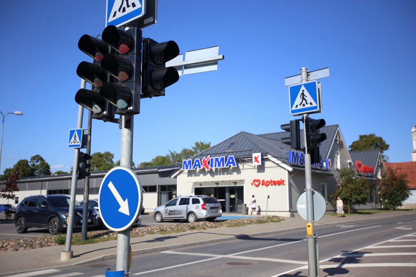 Foorid Rakveres Jakobsoni ja Tallinna tänava ristmikul olid üle kuu aja pimedad.