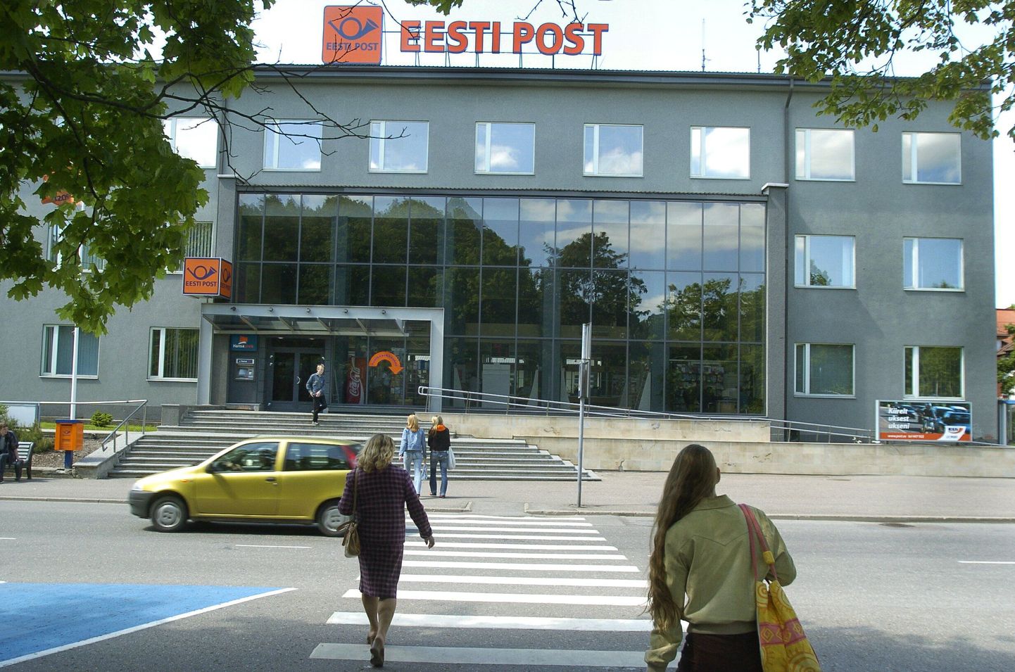Eesti Post paneb Pärnu peapostkontori müüki.