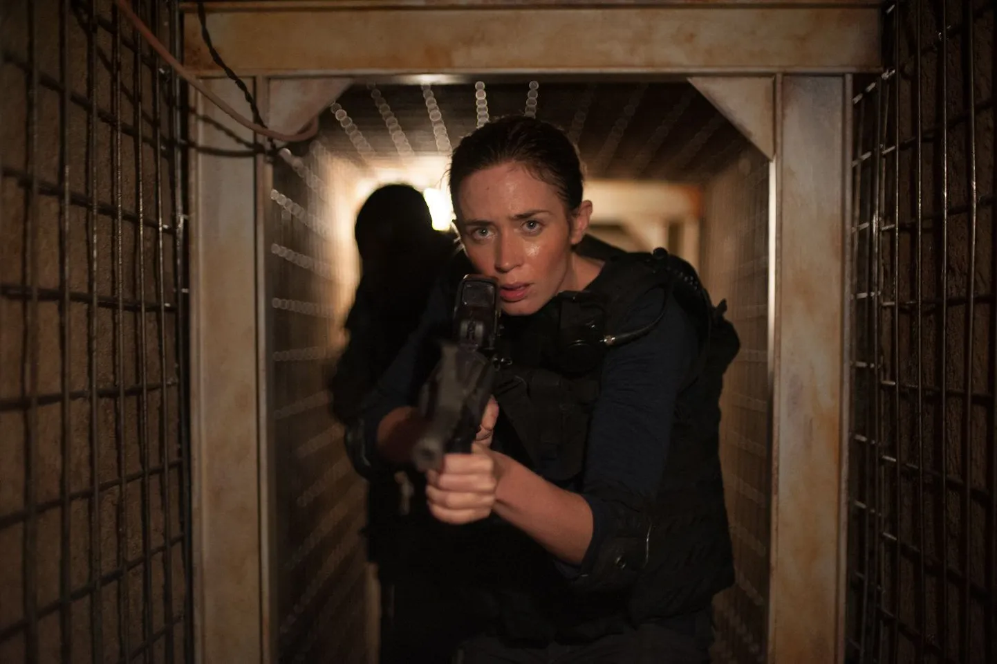 Kate (Emily Blunt) ühineb USA eriüksusega, kes püüab narkokaubitsejaid.