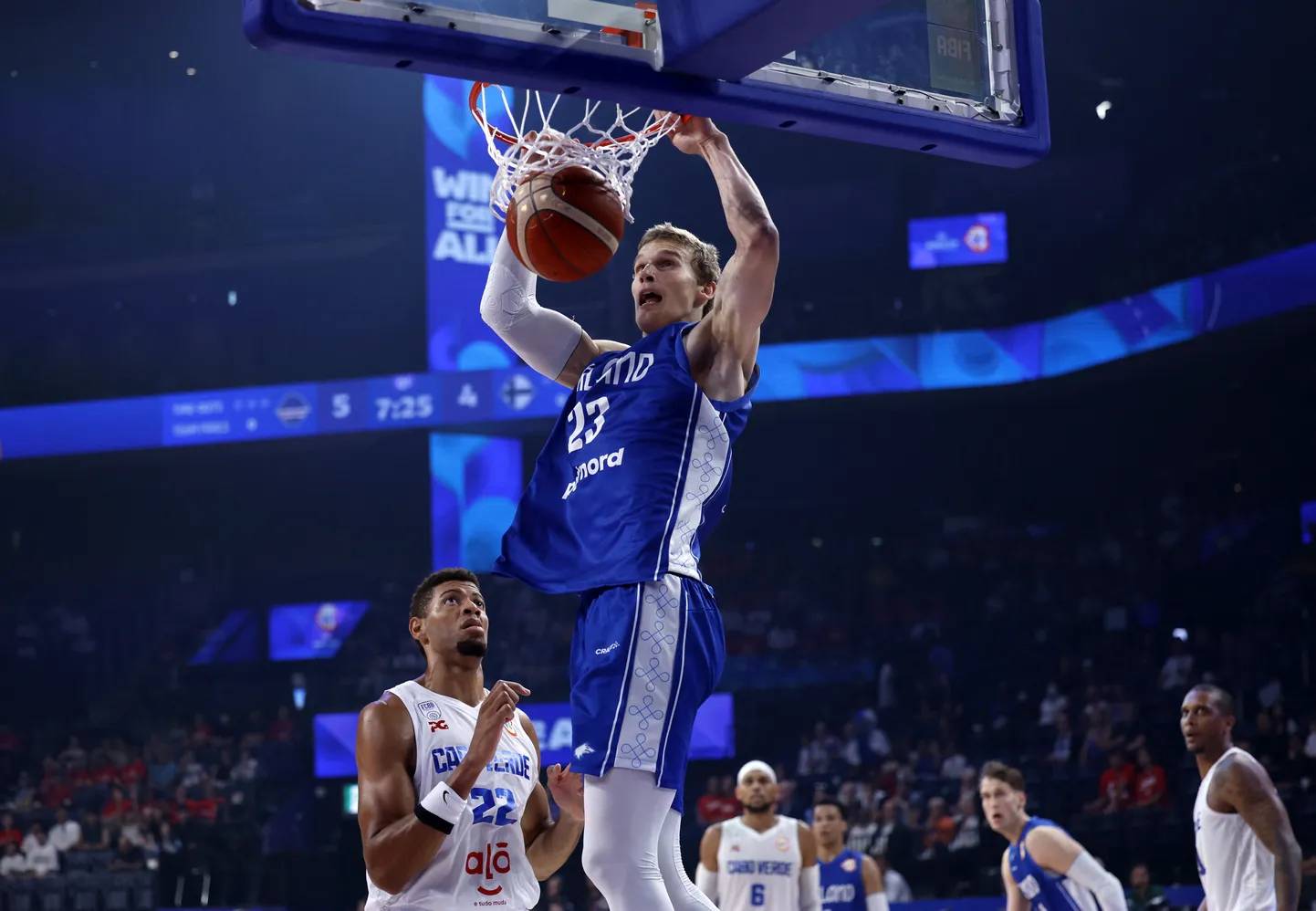 Lauri Markkanen (viskel) oli Roheneemesaarte vastu eriliselt heas hoos.