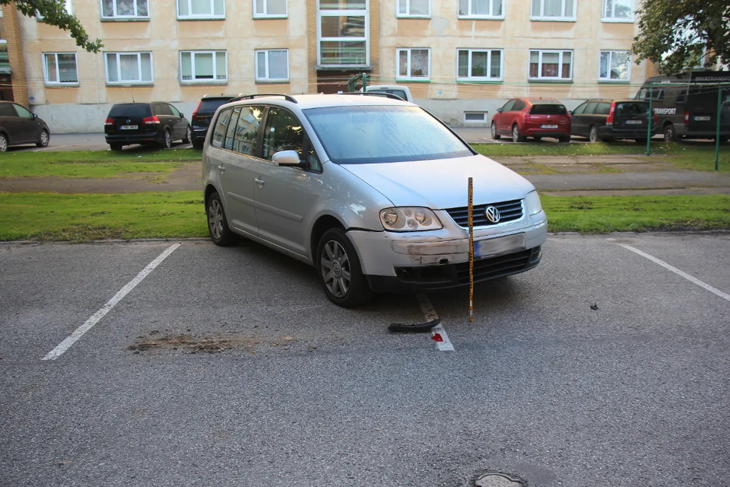 Üks ära rihitud autodest.