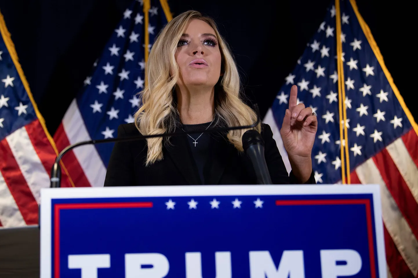 Valge Maja pressisekretär Kayleigh McEnany pressikonverentsil