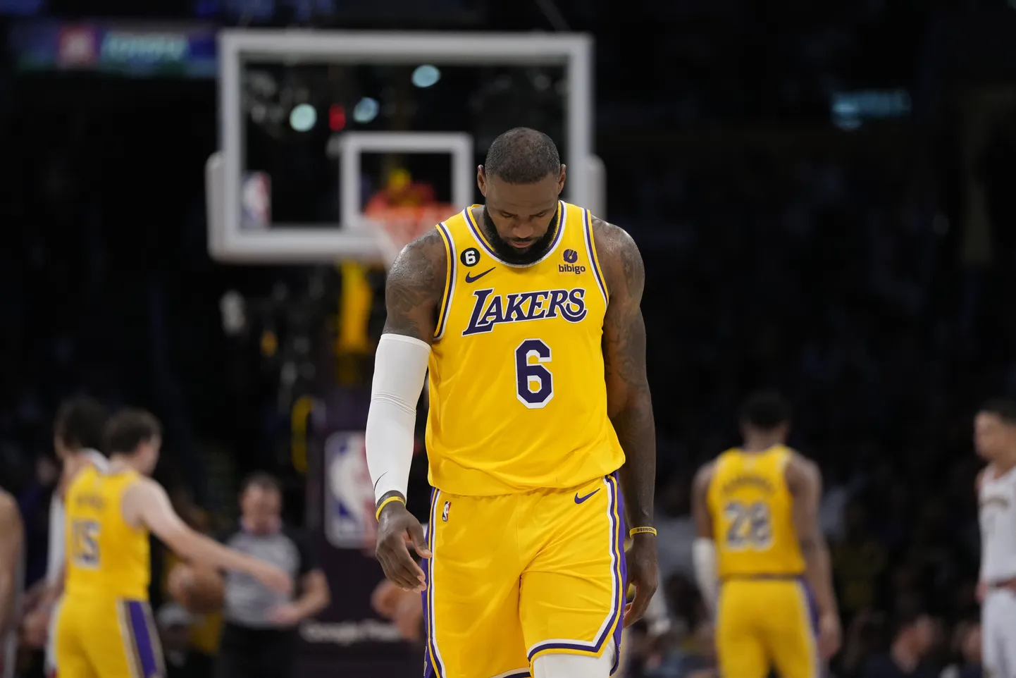NBA zvaigzne Lebrons Džeimss