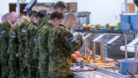 Riigikaitsekomisjon algatab ajateenijate keeleoskusnõude eelnõu