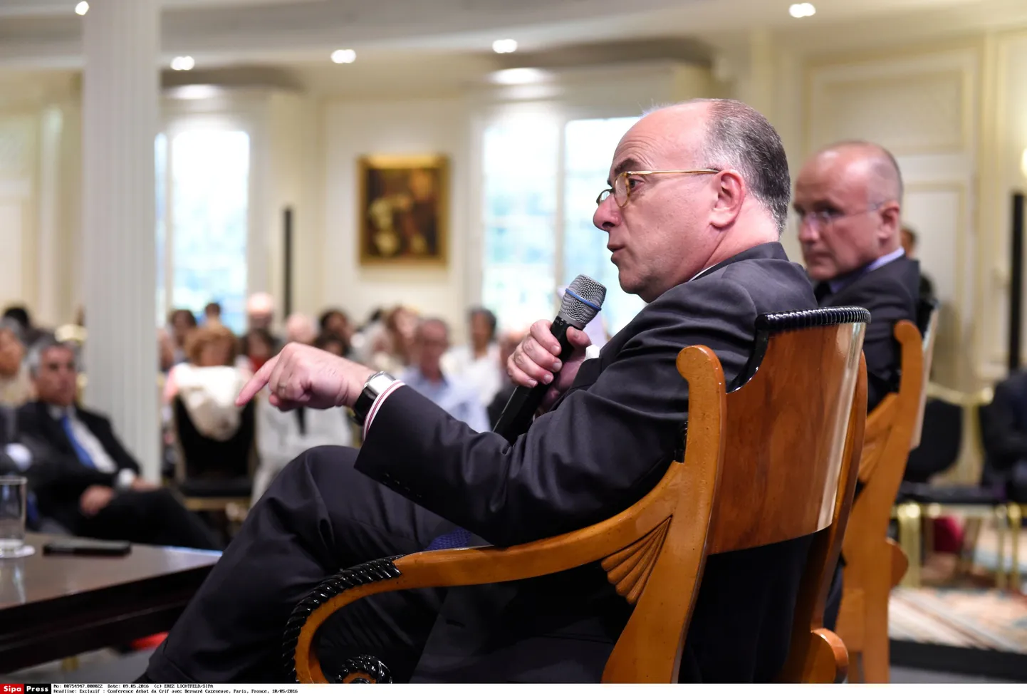 Siseminister Bernard Cazeneuve möönis, et terroriohu tase on endiselt kõrge.