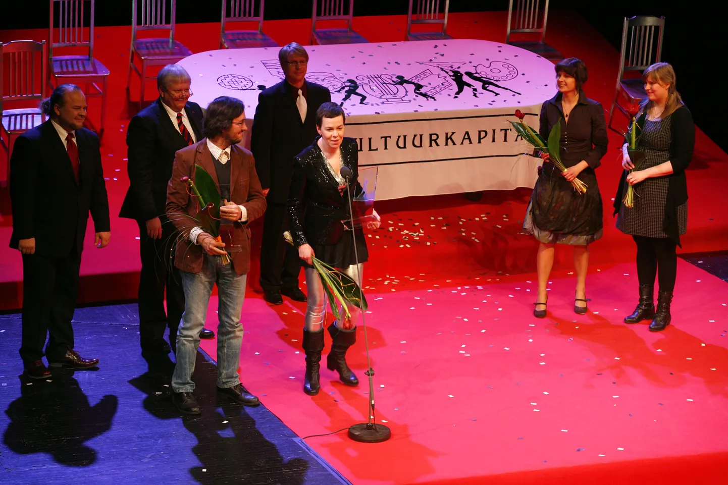 Kultuurkapitali aastaauhindade üleandmine Pärnus Endla teatris.