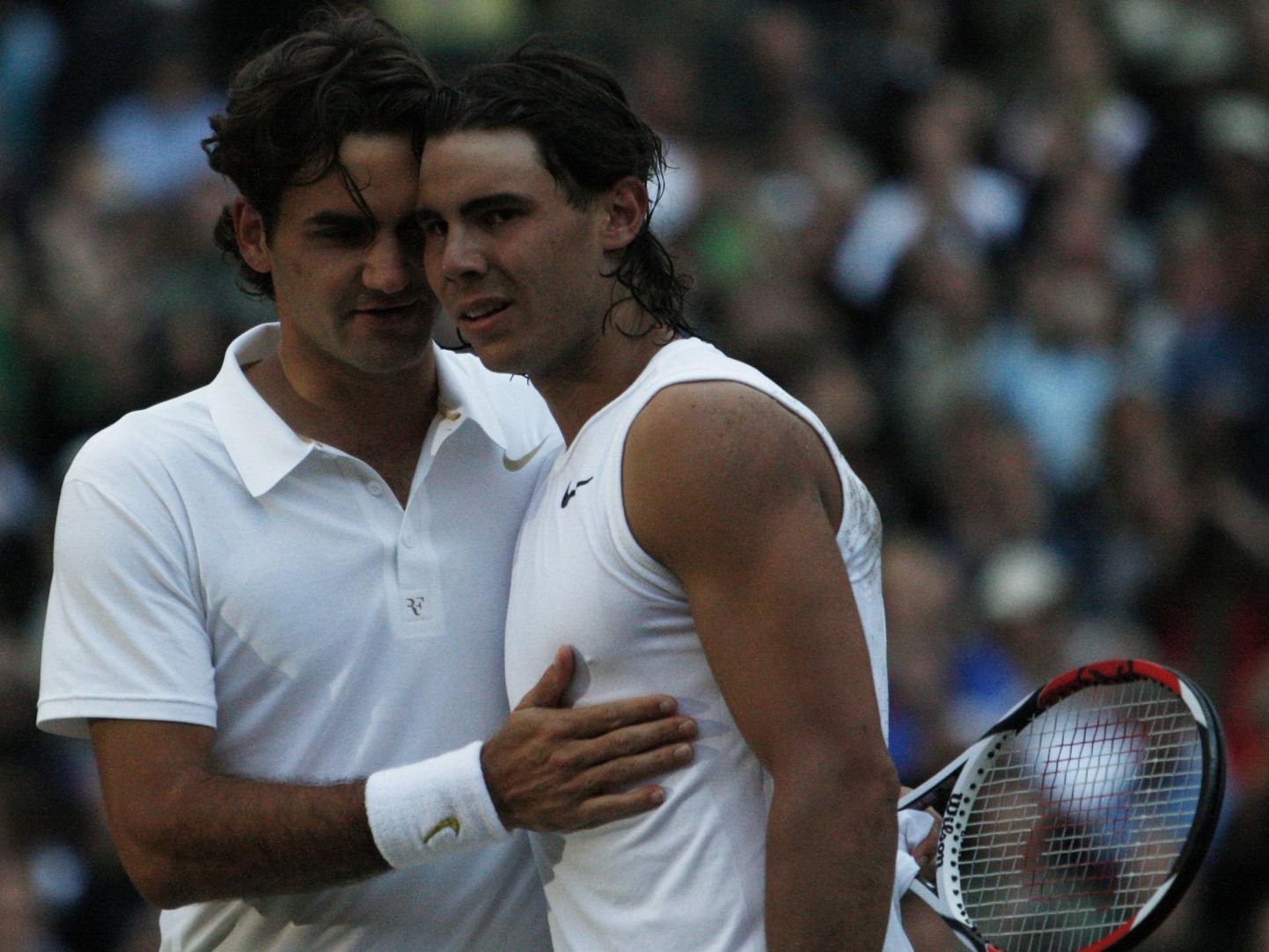 Roger Federer ja Rafael Nadal 2008. aasta Wimbledoni finaalis. 