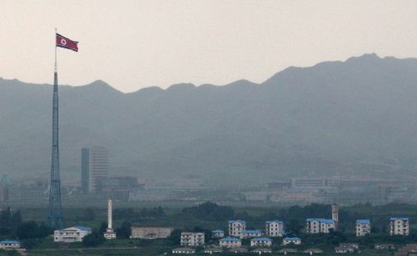 Põhja-Koreal on reklaamilik propagandalinn Kijon-dong