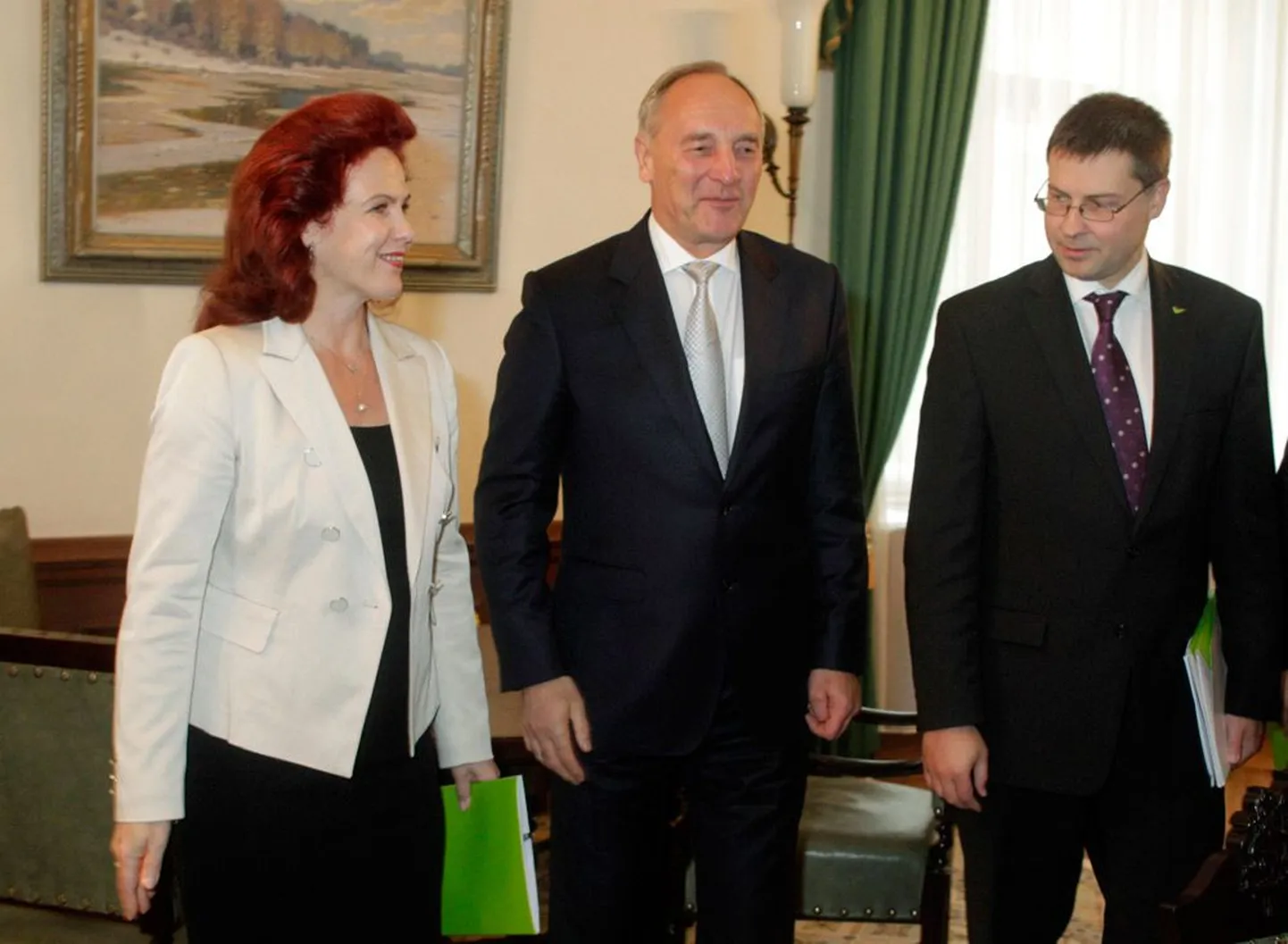 Eile selgus, et kolmik – spiiker Solvita Aboltina, president Andris Bērziņš ja peaminister Valdis Dombrovskis – läheb edasi ka 11. seimi ametiajal.