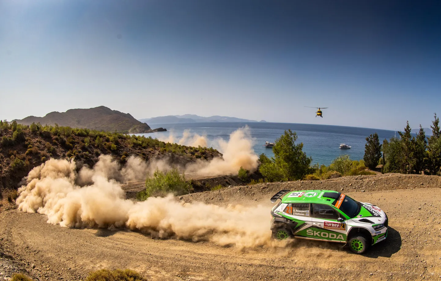 Kalle Rovanperä Türgi rallil Škoda Fabiaga kihutamas.