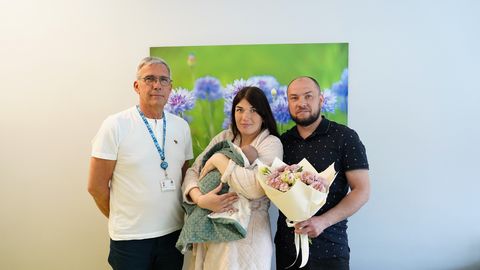Mātes dienā Ziemeļkurzemes reģionālajā slimnīcā Ventspilī sagaidīts šī gada 100. mazulītis