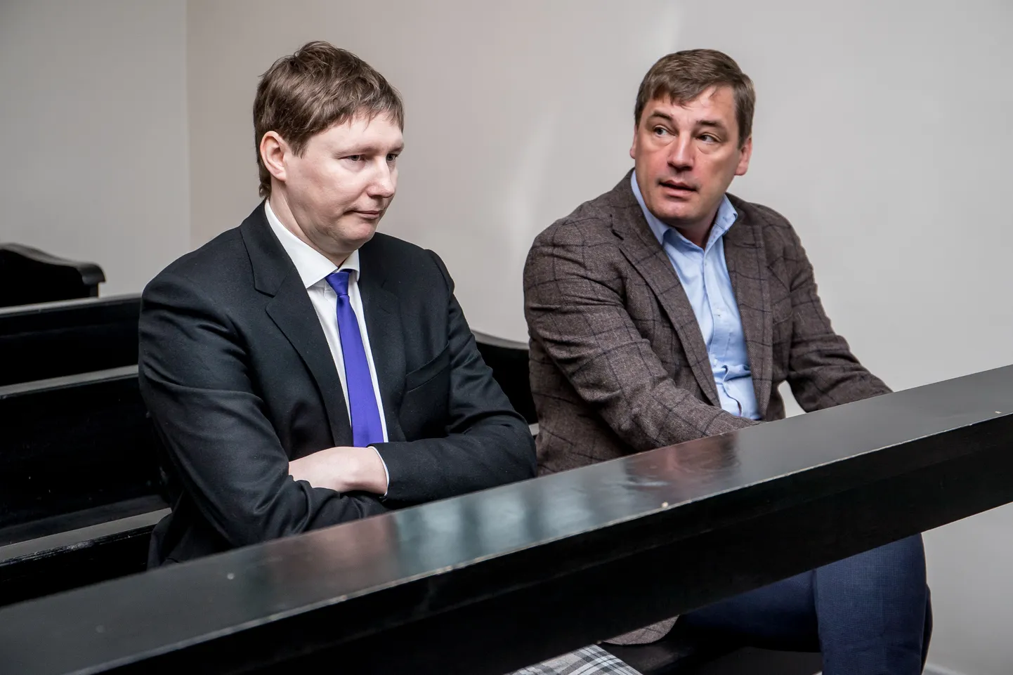 PERHi endine juht Tõnis Allik astus korduvas altkäemaksu võtmises süüdistatuna Harju maakohtu ette.