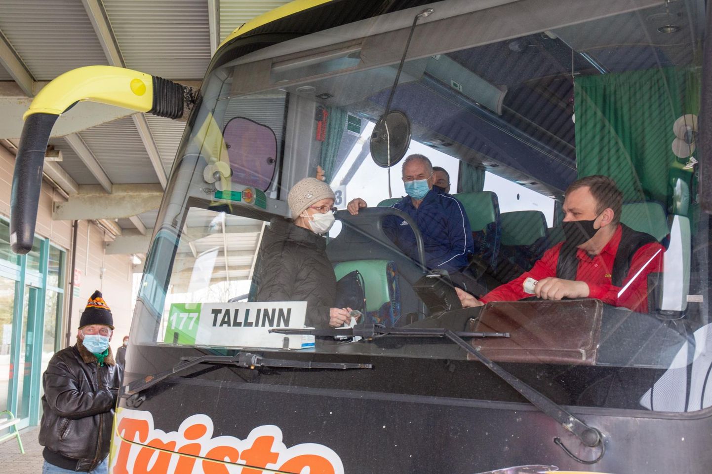 Taisto on üks kolmest ühistranspordifirmast, mille bussid endiselt Viljandi ja Tallinna vahel vuravad.