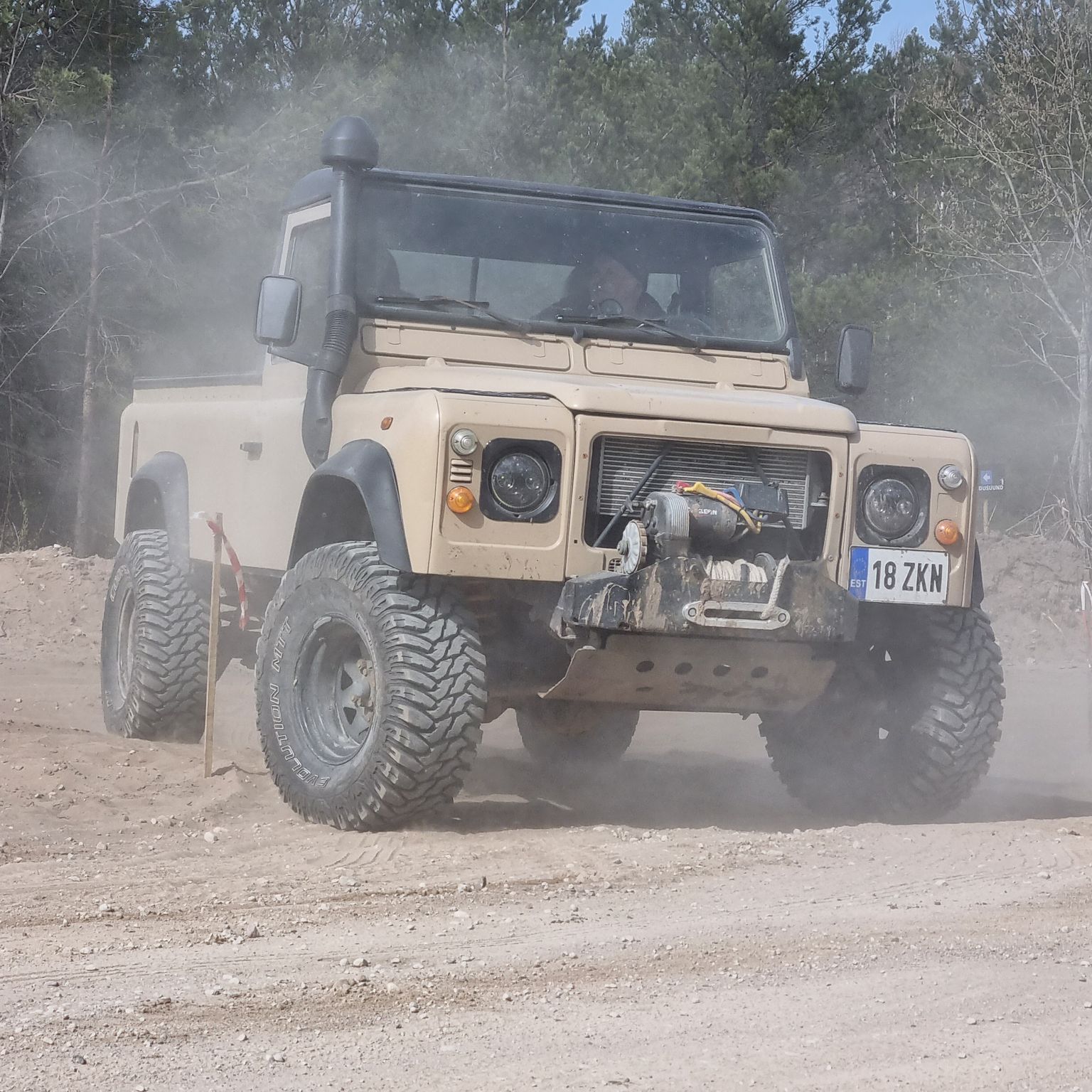 Eesti Land Roveri klubi hooaja avaüritus.