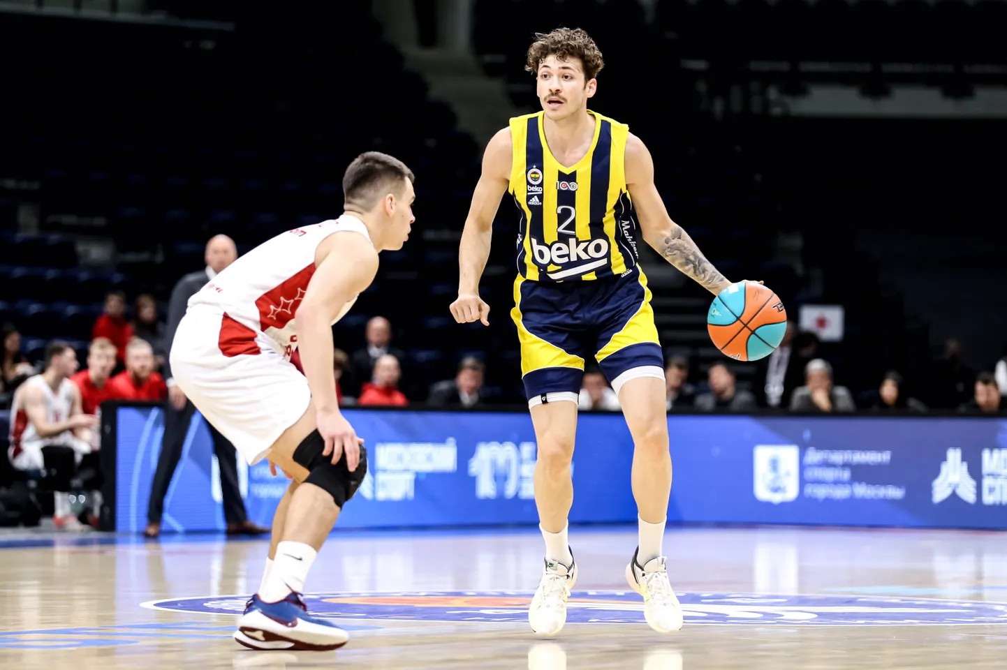 Turcijas basketbolists Sehmus Hazers (ar bumbu)