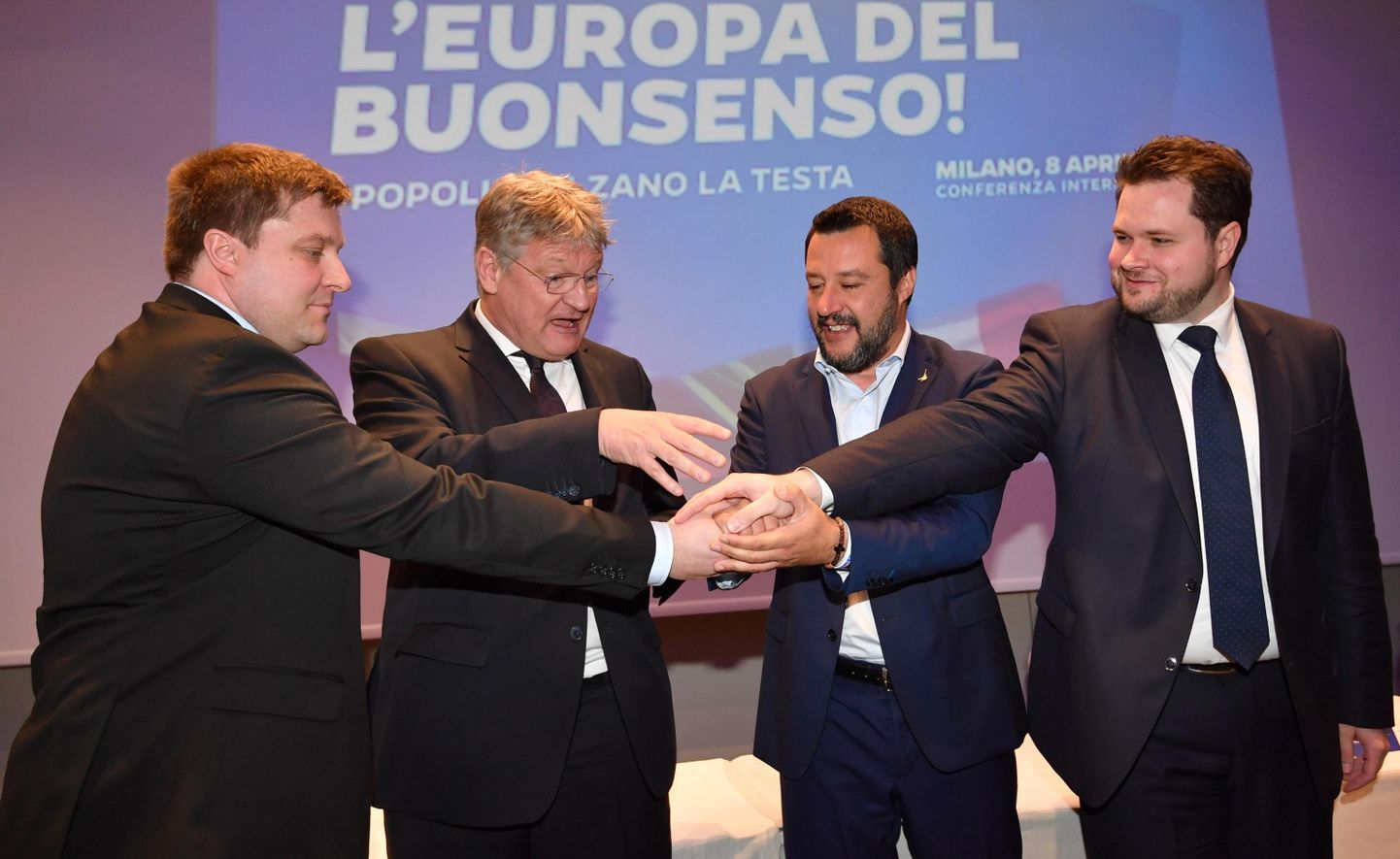 Olli Kotro (Põlissoomlased), Joerg Meuthen (AfD), Matteo Salvini (Liiga) ja Anders Primdahl Vistisen (Taani rahvapartei) 2019. aasta europarlamendi valimiste eel Milanos.