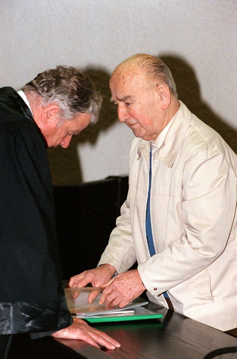 Josef Schwammberger 1992. aastal. Kuu hiljem määrati talle eluaegne vanglakaristus. 